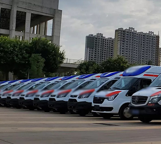 乡城县服务车队展示